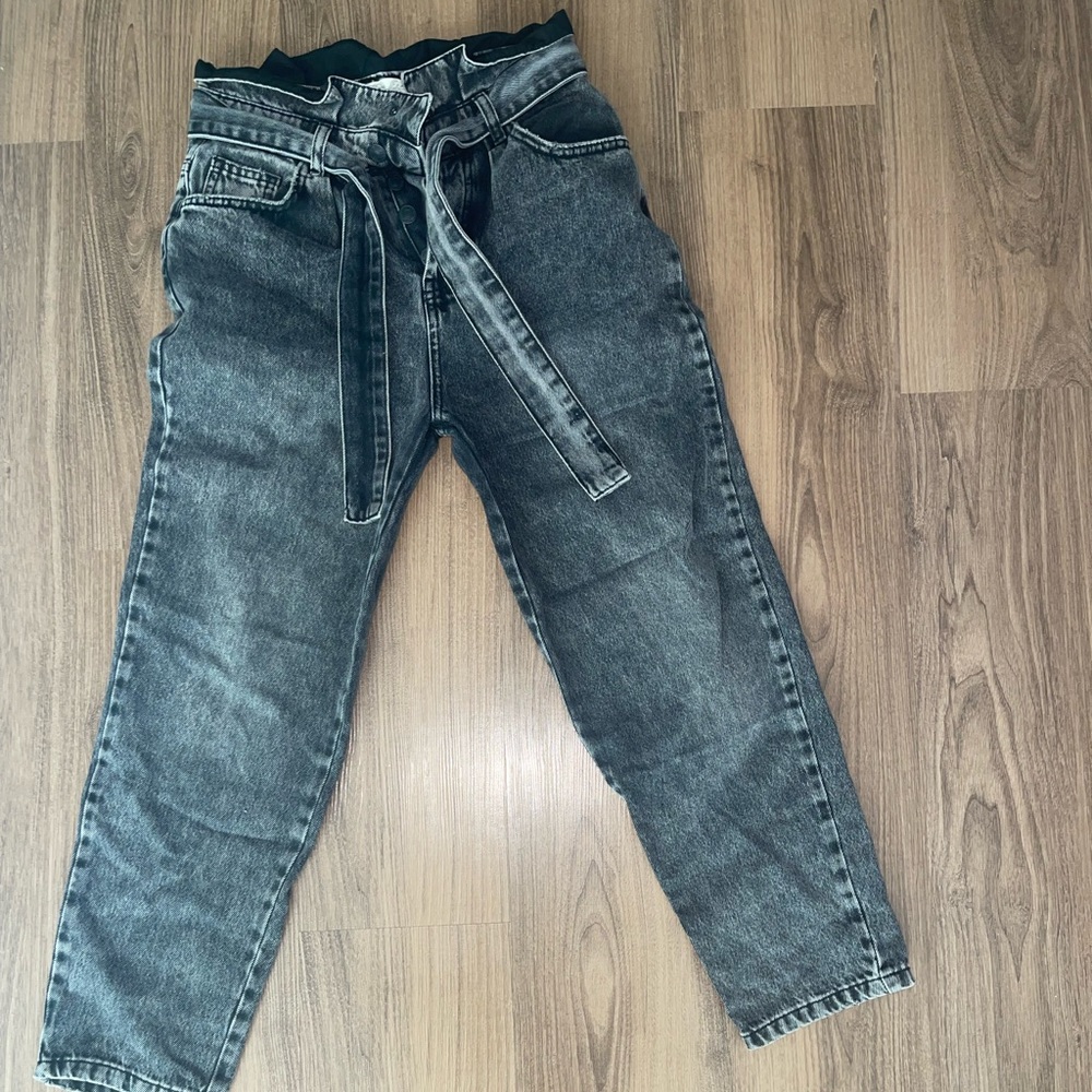 Size 26 Free People paper bag black distressed jeans